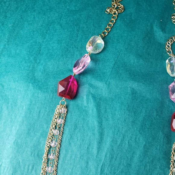 2/15$ Multiple strands chain and pink necklace - Picture 4 of 5